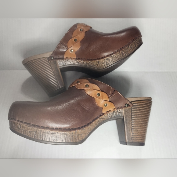 Dansko Rach Leather Two-Tone Braid Accent Clog 41 - Picture 1 of 11